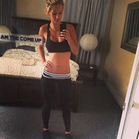16 Of The Sexiest Blondes In Yoga Pants The Internet Has To Offer Yoga