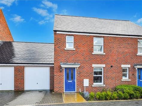 Maybe you would like to learn more about one of these? 3 bedroom House to rent in Bicester | Alexander & Co