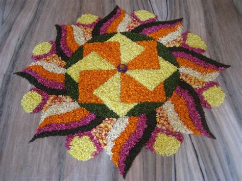 In this post, i have compiled 30 beautiful corner rangoli designs with images that can serve as any celebration or mixing together on the floor can be an excuse for the traditional art of rangoli, no. Top 35+ Beautiful Easy Rangoli Designs For Diwali