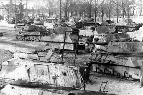 Soviet Tanks In Berlin 1945 Armor AFV KitMaker Network