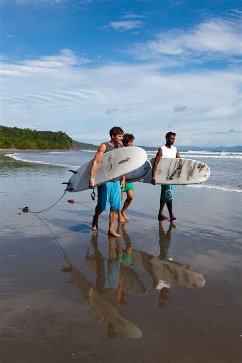 Surfing Naked Playa Hermosa Nicaragua • Choosing Figs