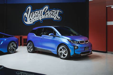 Explore the bmw i8, and customize its colors! West Coast Customs Makes BMW i3 And i8 Duo Look Like Spaceships