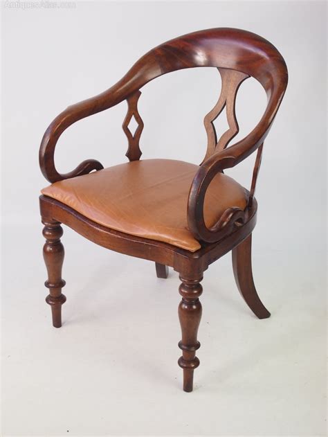 They were first seen in the 18th century georgian period in the form of a single. Antique Victorian Mahogany Desk Chair - Antiques Atlas