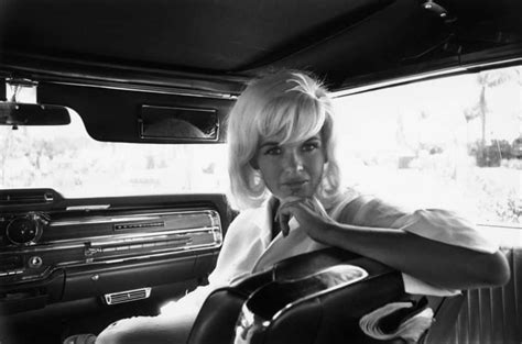 Titillating Facts About Jayne Mansfield The Naughty Blonde