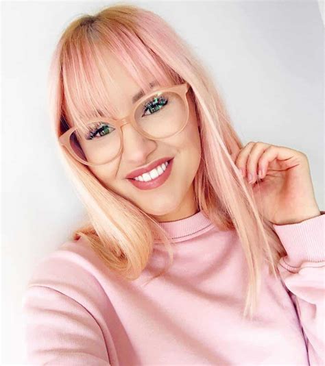 Impressum cali kessy am pfarrberg 2 77794 lautenbach keine privatadresse. TOP 10 YouTube Schönheiten