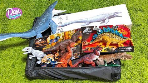 Dan Surprise New Box Of Jurassic World Dinosaur Toys