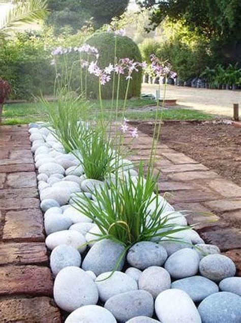 Beautiful Modern Rock Garden Ideas For Backyard Landscaping HMDCRTN