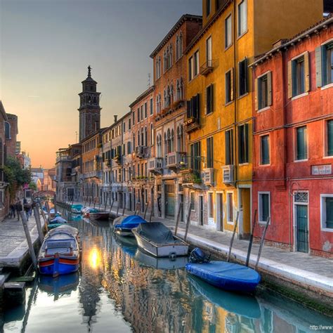 The iphone 11 pro has a 12mp primary lens which has an f/1.8 aperture, ois, 100% focus pixels, with other features. Venice Italy Wallpaper (70+ images)