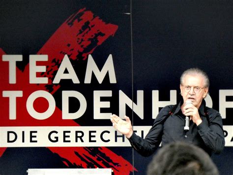 Todenhöfers angaben zufolge gehören bereits 3000 menschen zu seinem „team, 200 davon zu einem engeren kreis. TEAM ANTISEMITISMUS - AfD Watch Bremen recherchiert ...