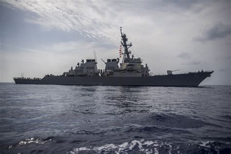 The Arleigh Burke Class Guided Missile Destroyer Uss Ramage Ddg 61