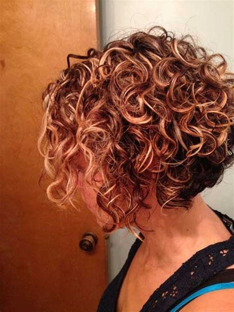 Bob hair styles in general are above shoulder length and follow the line of the jaw, but hair cut in a classic bob is all the same length. Short Curly Bobs 2014 2015 Bob Hairstyles 2015 Short in ...