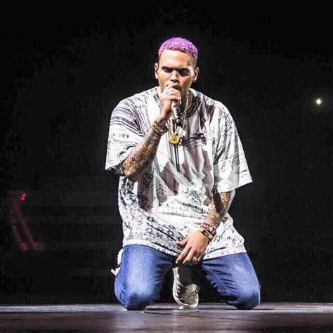 Dope Picture Of Chris Brown On Stage Last Night Teambreezy