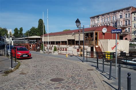 Fundacja pomocy wzajemnej „barka powstała w odpowiedzi na rosnące problemy społeczne okresu transformacji. Nieoczekiwana zmiana miejsc. Gdzie się podziała Barka ...