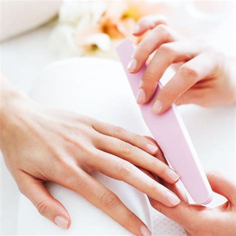 The 6 Best Tips To File Nails Like A Pro