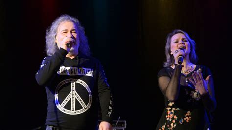 Be the first to add the lyrics and earn points. Тарас Петриненко та Тетяна Горобець в Луцьку: «Червоний ...