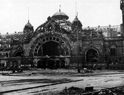 Cologne central station from mapcarta, the open map. Haupt Bahnhof Köln main railway station Cologne | World ...