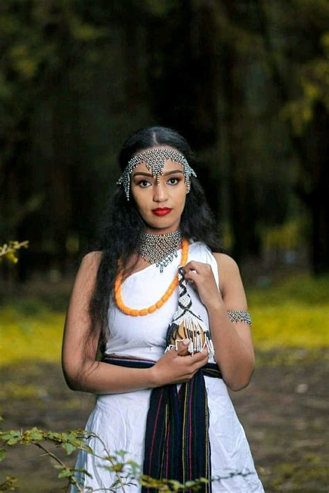 African Makeup African Beauty Black Is Beautiful Oromo People