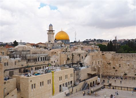 Is it safe to travel to Israel as a tourist? - Traveler's Little Treasures