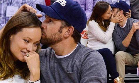 Olivia Wilde And Jason Sudeikis Share Passionate Smooch At Basketball