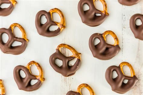 Chocolate Covered Pretzels With Hershey Kisses