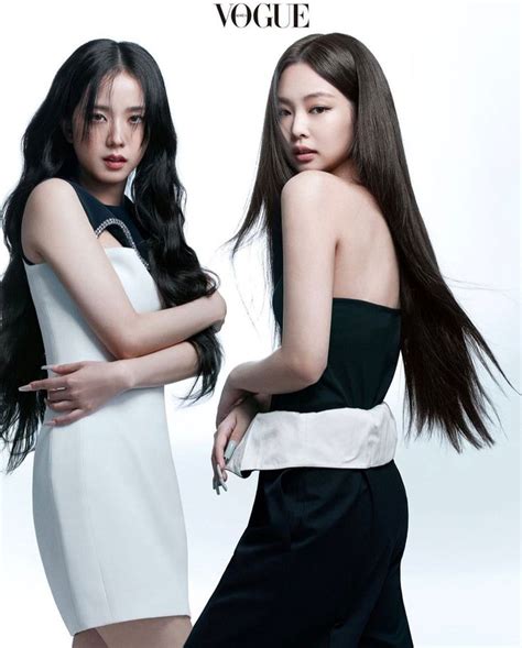 Pin By 지현 On Blackpink In 2021 Blackpink Vogue Jennie Vogue Vogue Korea