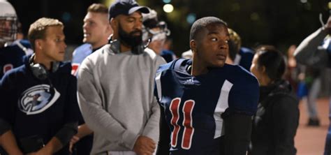 All american (tv series) año: All American Series Premiere Photos: "Pilot" | KSiteTV