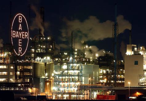 Monsanto: $62B Bayer bid too low, but open to talks