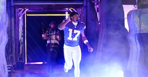 Fantasy Football Week 17 Waiver Wire: Top Injury Replacements For