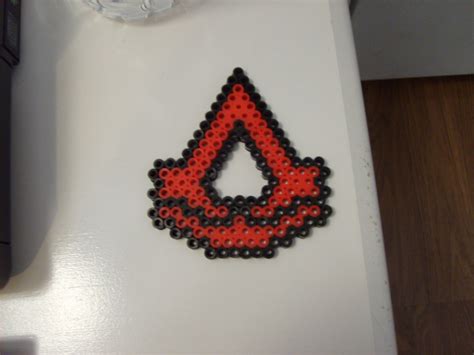 Assassin S Creed Logo Red And Black By Koevr On Deviantart Perler