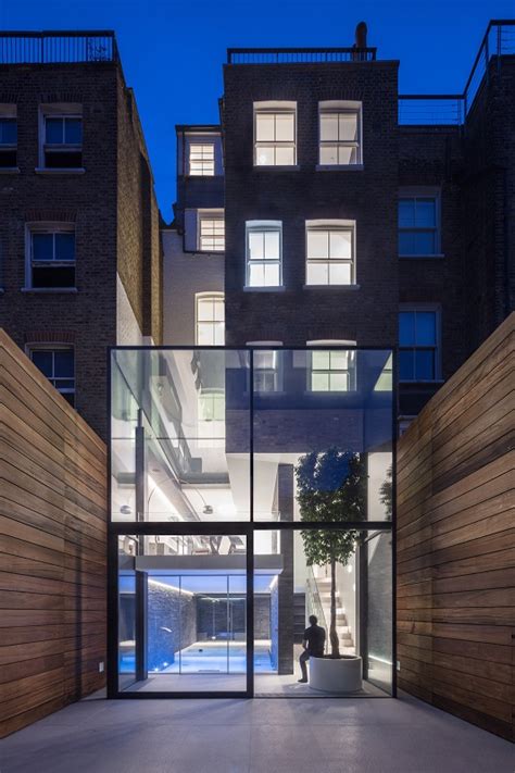 Sustainable box shaped home enjoys panoramic views through glazings. Victorian Remix: Home Extended with Glass Box | Designs ...