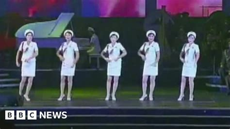 North Koreas All Female Pop Group Perform In China Bbc News