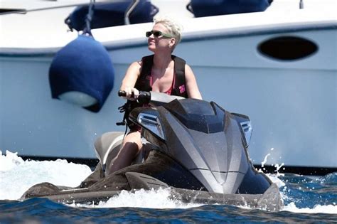 Katy Perry In Swimsuit 42 Gotceleb