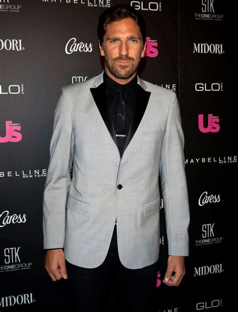 Публикация от henrik lundqvist (@hlundqvist35). Henrik Lundqvist | Hockey baby, Suit jacket, Blazer
