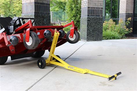 Top 10 Best Lawn Mower Lifts In 2021 Reviews Buyers Guide