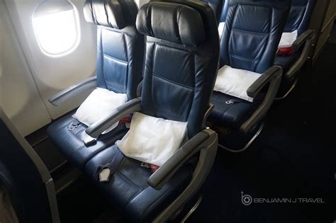 Delta One Seats Airbus A330 300 Elcho Table