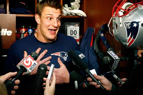 8 Reasons Why This Ny Sports Fan Loves The Pats’ Gronk