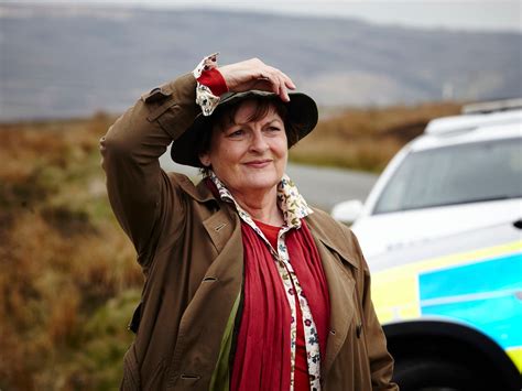 Vera Itv Tv Review Shes More Dishevelled Than Columbo But Our Vera