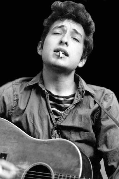 May 24, 2021 · bob dylan appears in a film still for pat garrett & billy the kid (for which he also did the soundtrack), which was released in may 1973 and filmed in durango, mexico. Bob Dylan wird 80: Ich bin nur ich selbst, wer immer das ist