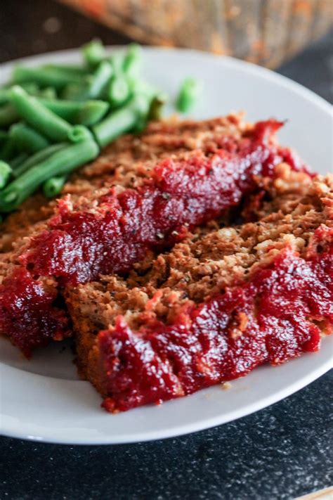 Transfer meatloaf to platter and cut into slices to. Easy Turkey Meatloaf | Recipe in 2020 | Turkey meatloaf ...