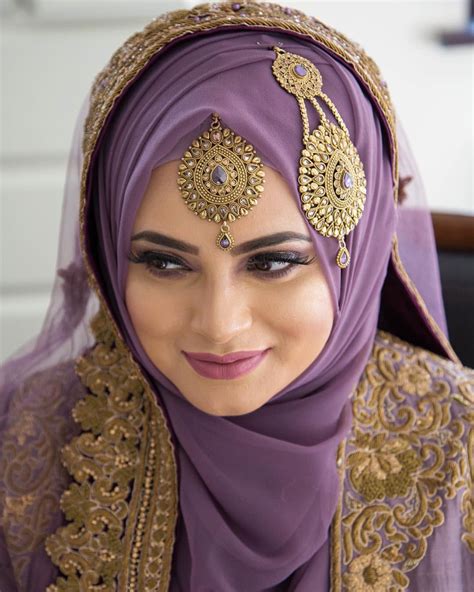 Pin By Azizikong On Pretty Faces And Hijabs Of Muslimahs Wedding Hijab Styles Bridal Hijab