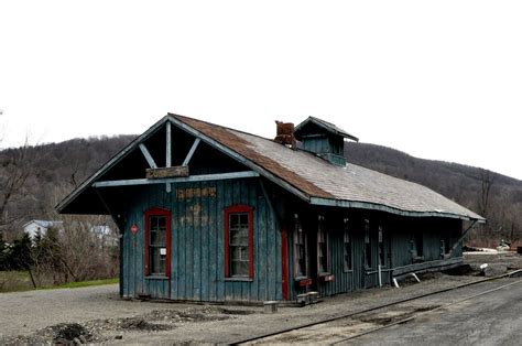 Chosen Spot Photography Old Train Station In Cohcoton New York