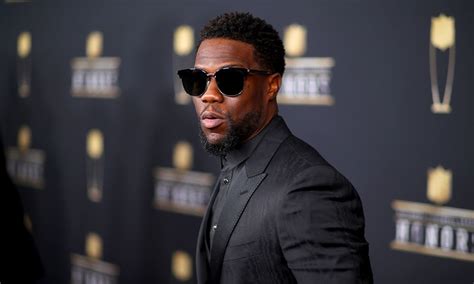 Kevin Hart Steps Down As Oscars Host Over Past Homophobic Tweets