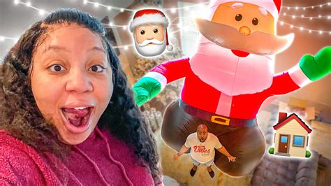 We Put A 20 Ft Inflatable Santa In Our House Youtube
