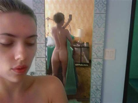 Scarlett Johansson Nude Ass Selfie Leaked