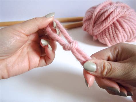 Knitting Basics How To Make A Slip Knot