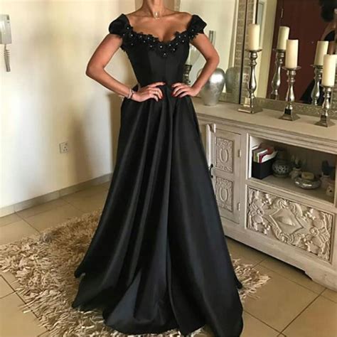 Lace Beaded V Neck Long Black Prom Dresses 2018 Formal