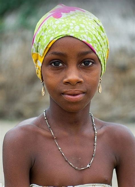 Femmes noires africaines indigènes nues Photos de femmes