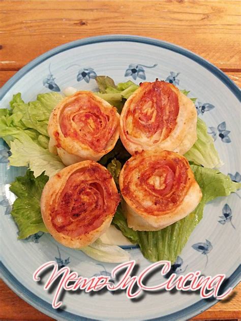 Senza | $7.35 basil (no mozzarella) toscano | $10.85 sausage, roasted red pepper, cracked red pepper, basil. Rotoli di Pizza con Cotto e Mozzarella "senza Glutine ...