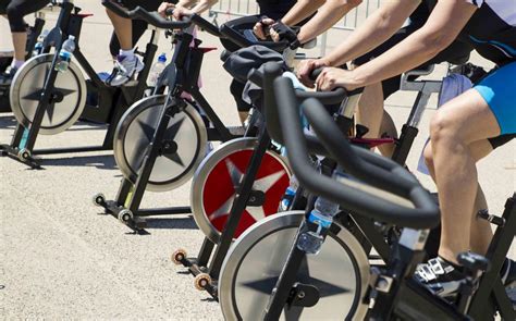 5 Healthy Benefits Of Spin Class No Matter Your Fitness Level