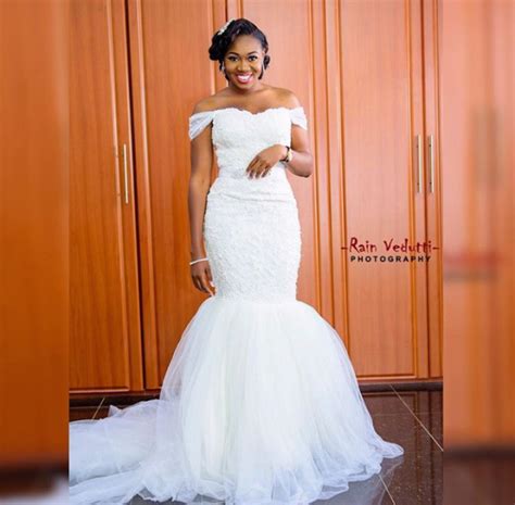 Nigeria with her diverse culture offers different traditional styles which our innovative and creative fashion designers have modernized and even taken beyond the shores of the lola faturoti is a top nigerian fashion designer of ondo state origin who though raised in ondo, schooled in london. Nigerian Wedding Dress Designer Spotlight: April By Kunbi